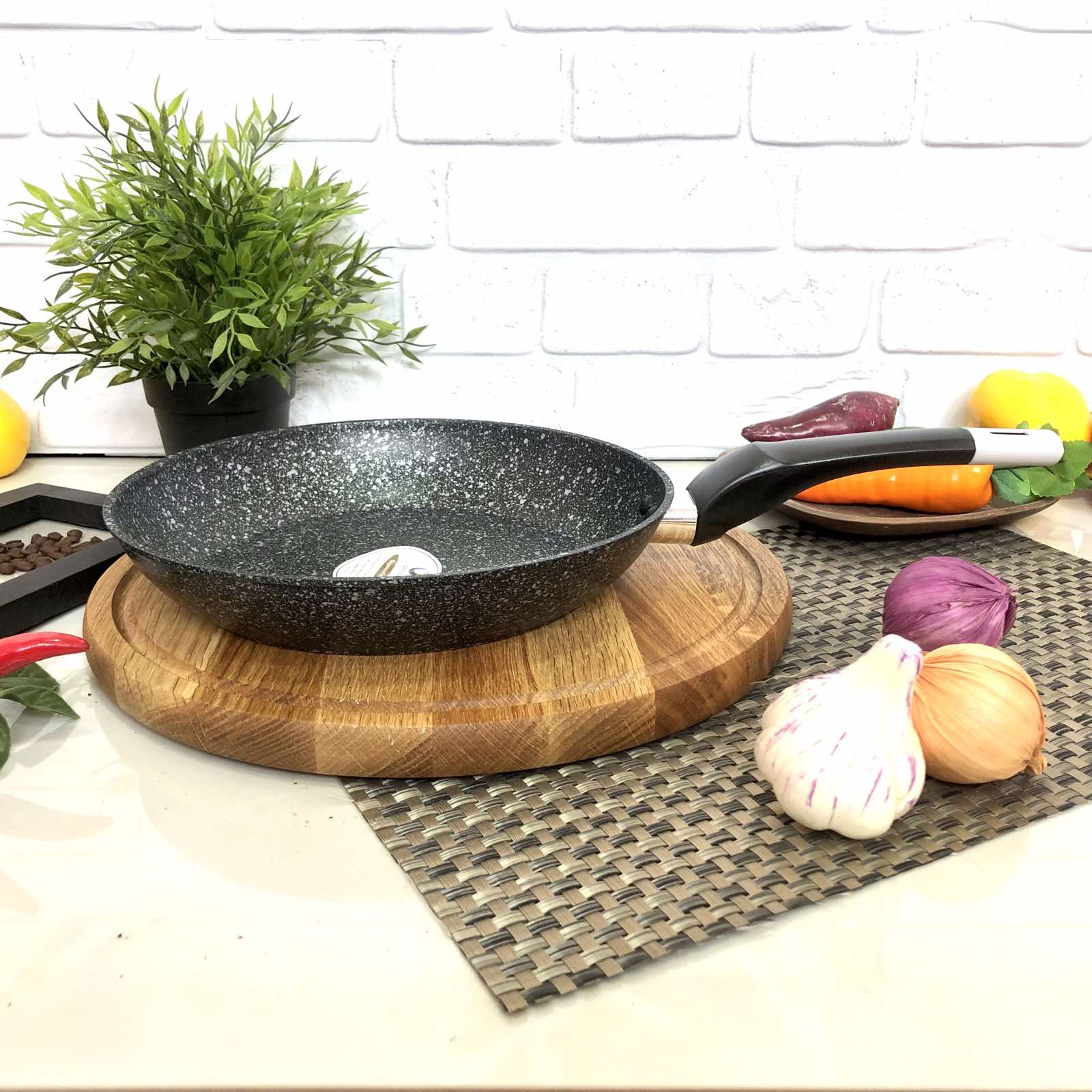 Сковорода с гранитным покрытием A-Plus - 1520 - 22 см ✅ базовая цена $7.02 ✔ Опт ✔ Скидки ✔ Заходите! - Интернет-магазин ✅ Фортуна-опт ✅