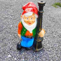 Гном большой у фонаря 69 см полимер 0024 ➜ Оптом и в розницу ✅ актуальная цена -Интернет магазин ✅ Фортуна ✅