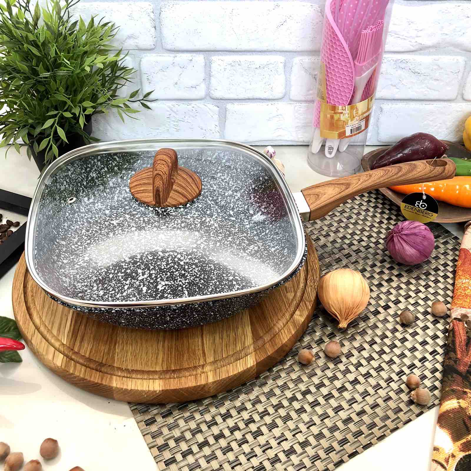 Сковорода с крышкой и гранитным покрытием Edenberg EB - 3345 - 28х5.6 см ✅ базовая цена $22.28 ✔ Опт ✔ Скидки ✔ Заходите! - Интернет-магазин ✅ Фортуна-опт ✅