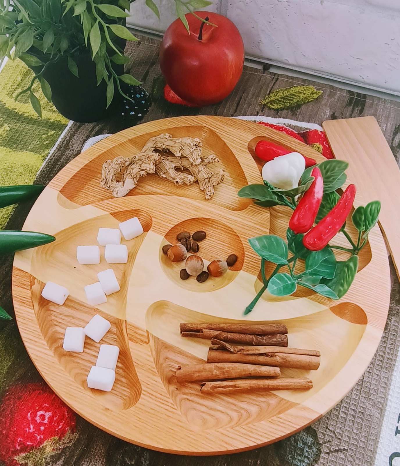 Менажница Ясень 30см круглая 4 секции 0127 ✅ базовая цена 243.15 грн. ✔ Опт ✔ Скидки ✔ Заходите! - Интернет-магазин ✅ Фортуна-опт ✅