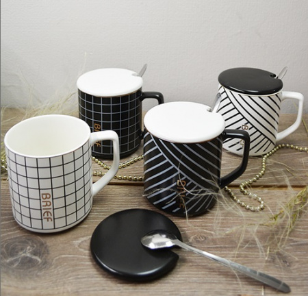 Чашка керамическая с крышкой и ложкой 400 мл "Brief" Stenson - 88542 ✅ базовая цена $4.18 ✔ Опт ✔ Скидки ✔ Заходите! - Интернет-магазин ✅ Фортуна-опт ✅