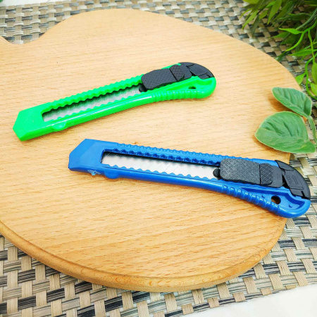 Нож канцелярский 1 шт. 0-132  ✅ базовая цена 10.31 грн. ✔ Опт ✔ Скидки ✔ Заходите! - Интернет-магазин ✅ Фортуна-опт ✅