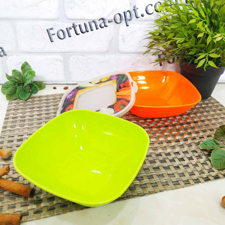 Миска  0,5 л пластиковая с крышкой Квадратная Весна 0063 ✅ базовая цена 21.82 грн. ✔ Опт ✔ Скидки ✔ Заходите! - Интернет-магазин ✅ Фортуна-опт ✅